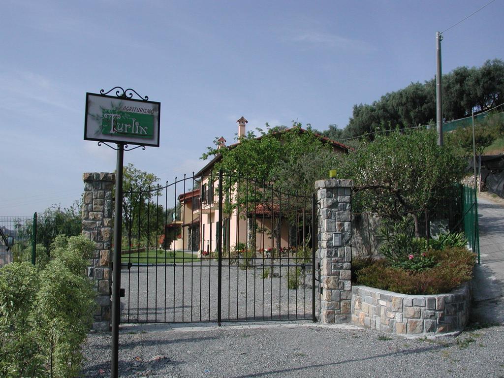 Vallebona Agriturismo Turlin מראה חיצוני תמונה